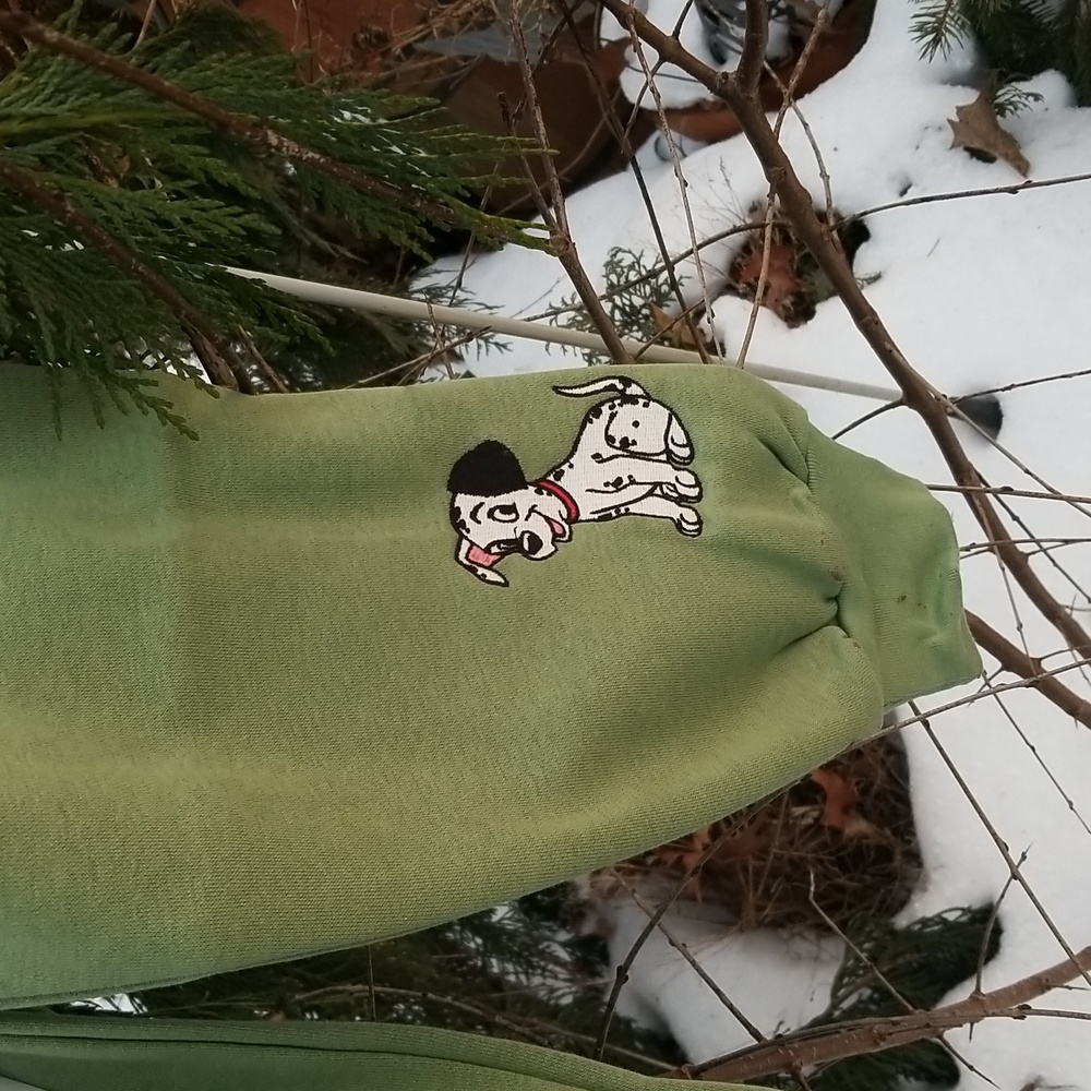 Disney 101 Dalmatians Raised Embroidery Green Sweatshirt - Picture 2 of 6